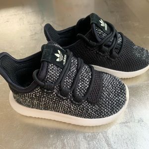 Adidas Tubular Shadow Knit sneaker